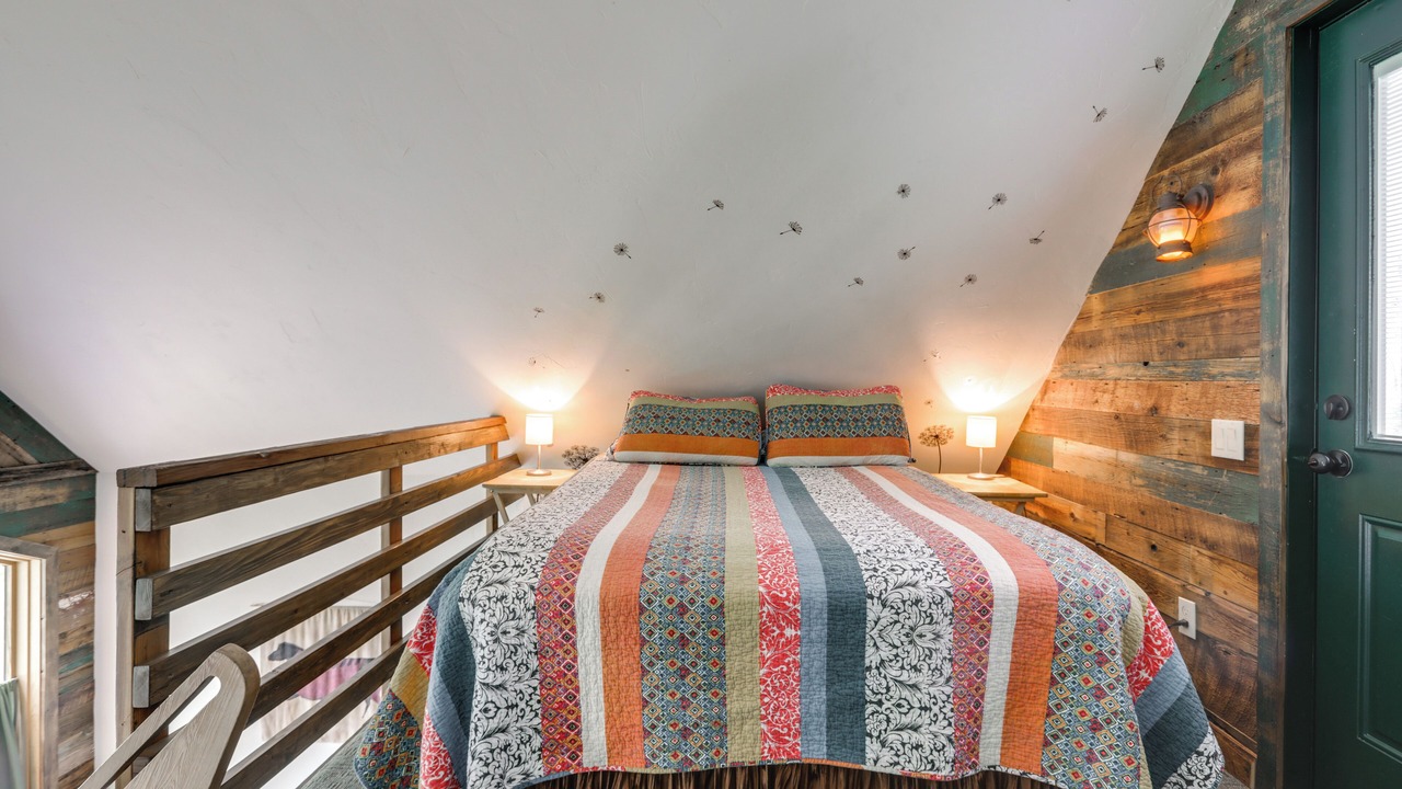 Photo of Bedroom in Marble
