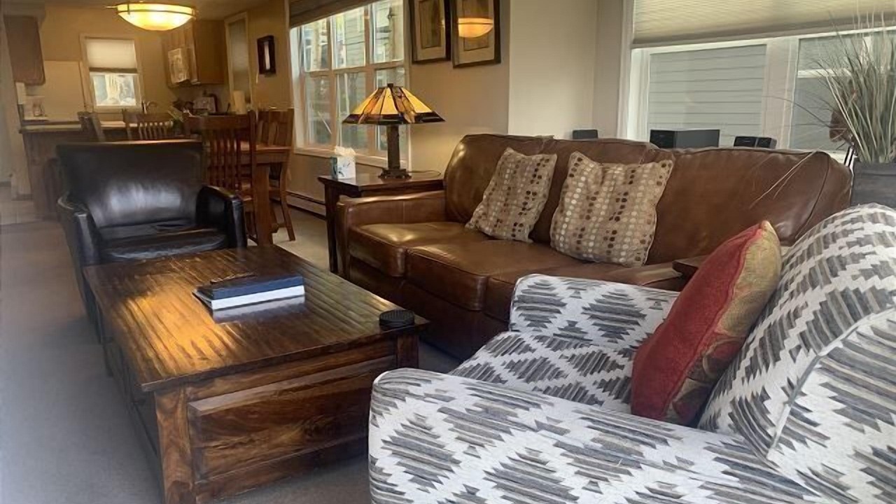 Photo of Livingroom in Historic District