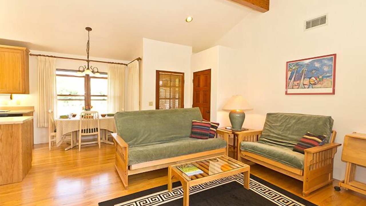 Photo of Livingroom in Toro Canyon