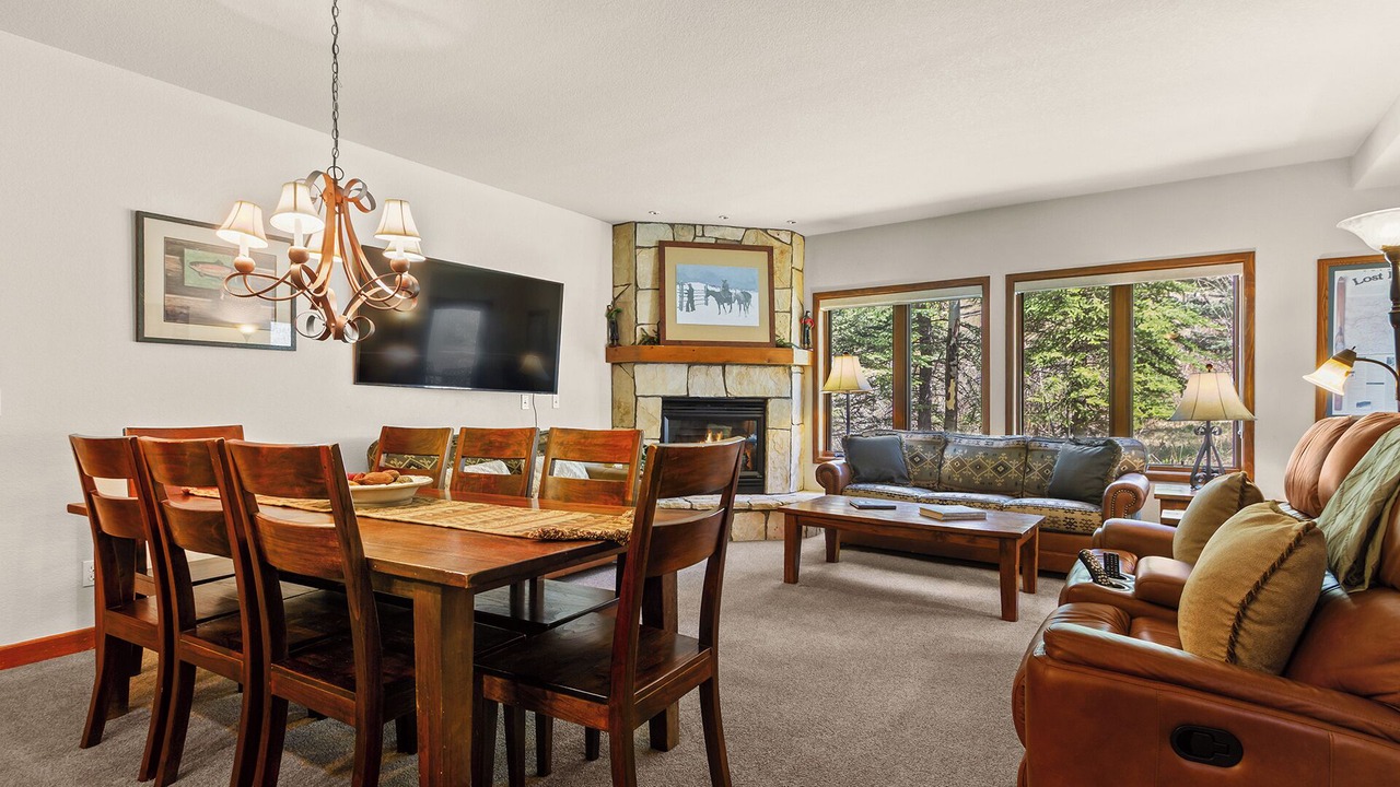 Photo of Livingroom in Four O'Clock