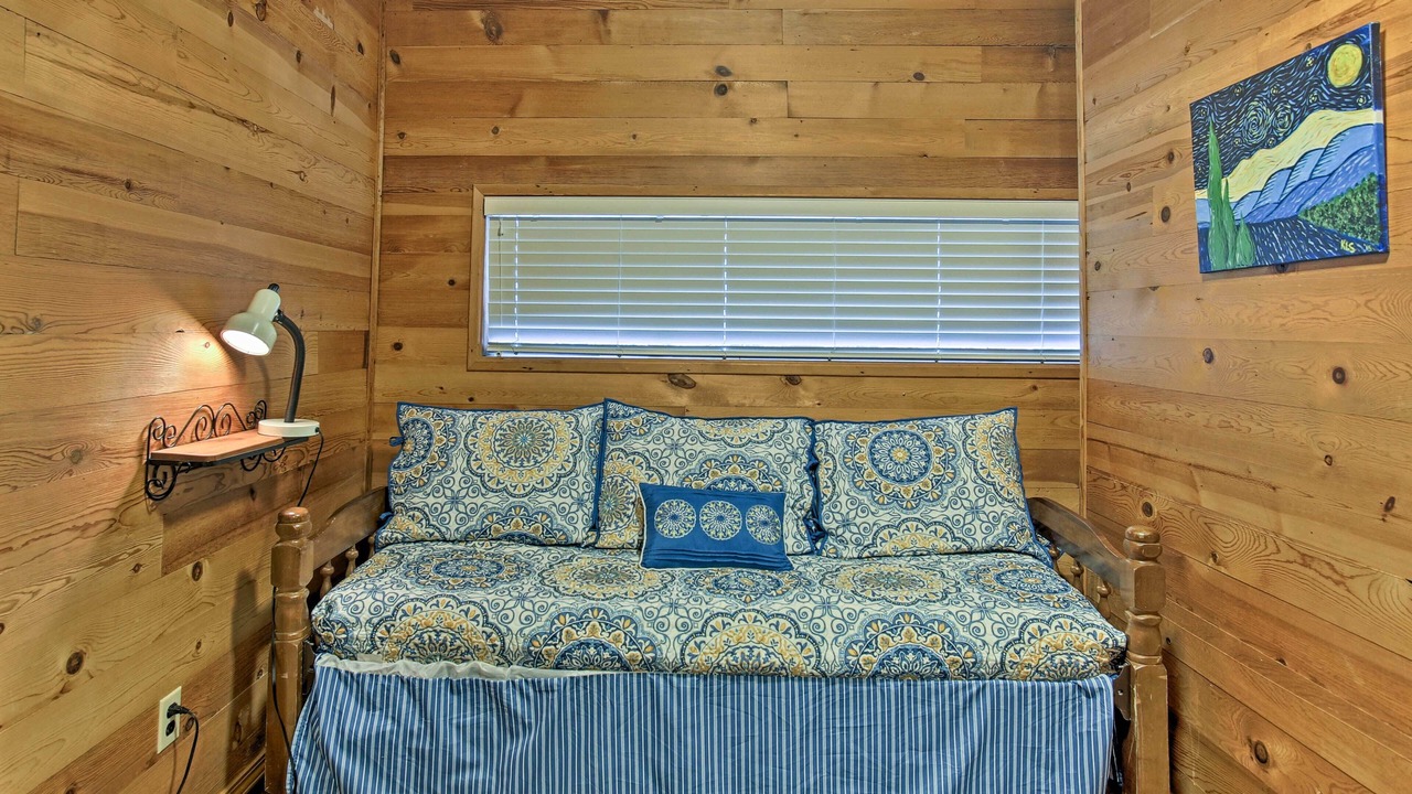 Photo of Bedroom in Mariposa