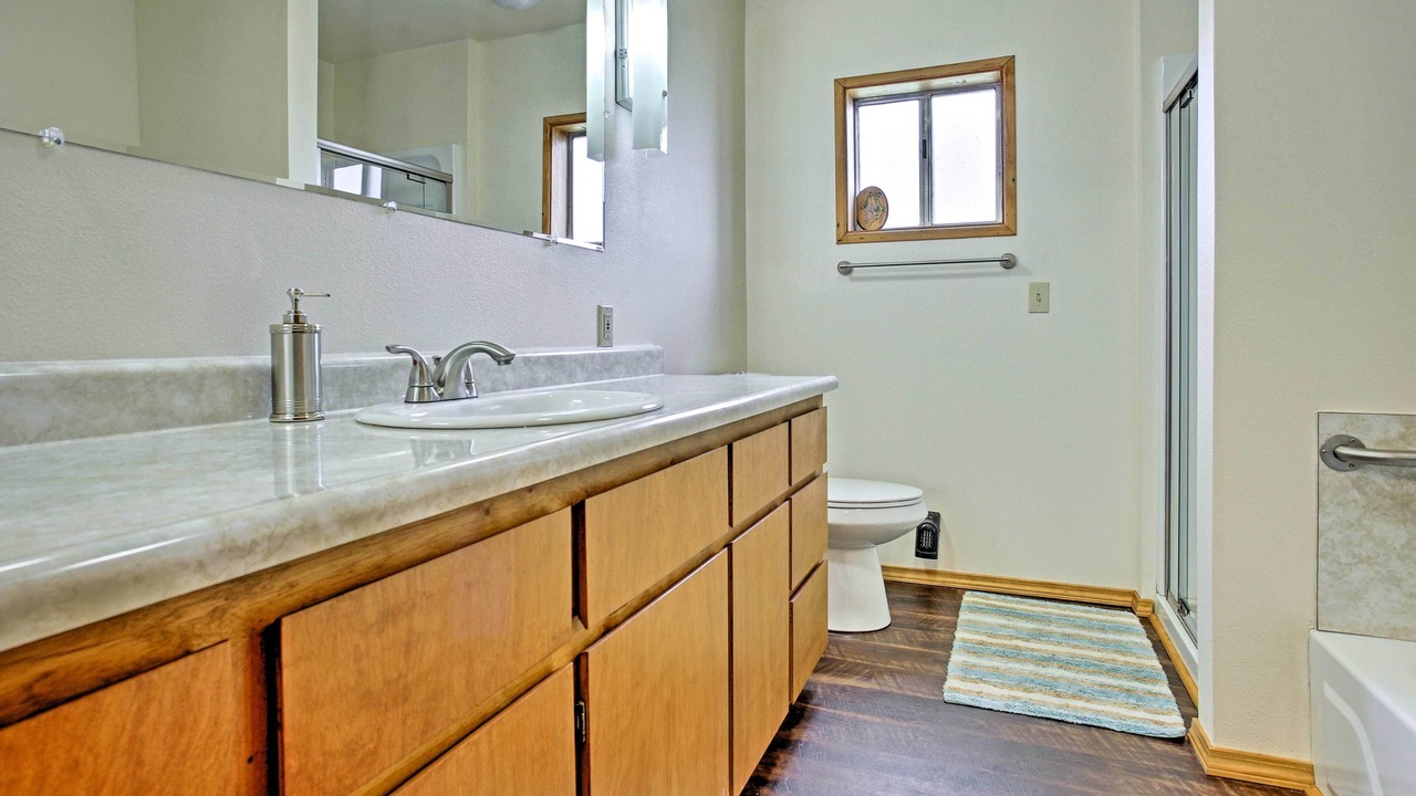 Photo of Bathroom in Mariposa
