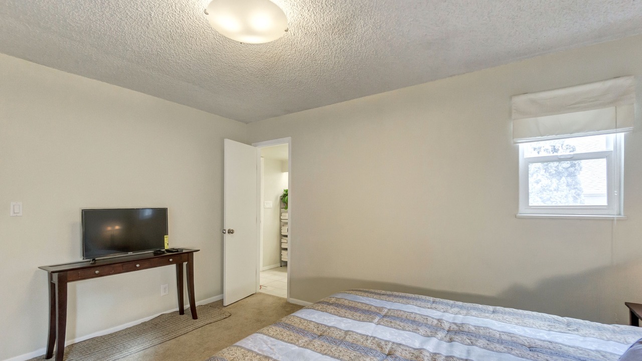 Photo of Bedroom in Washington Virginia Vale