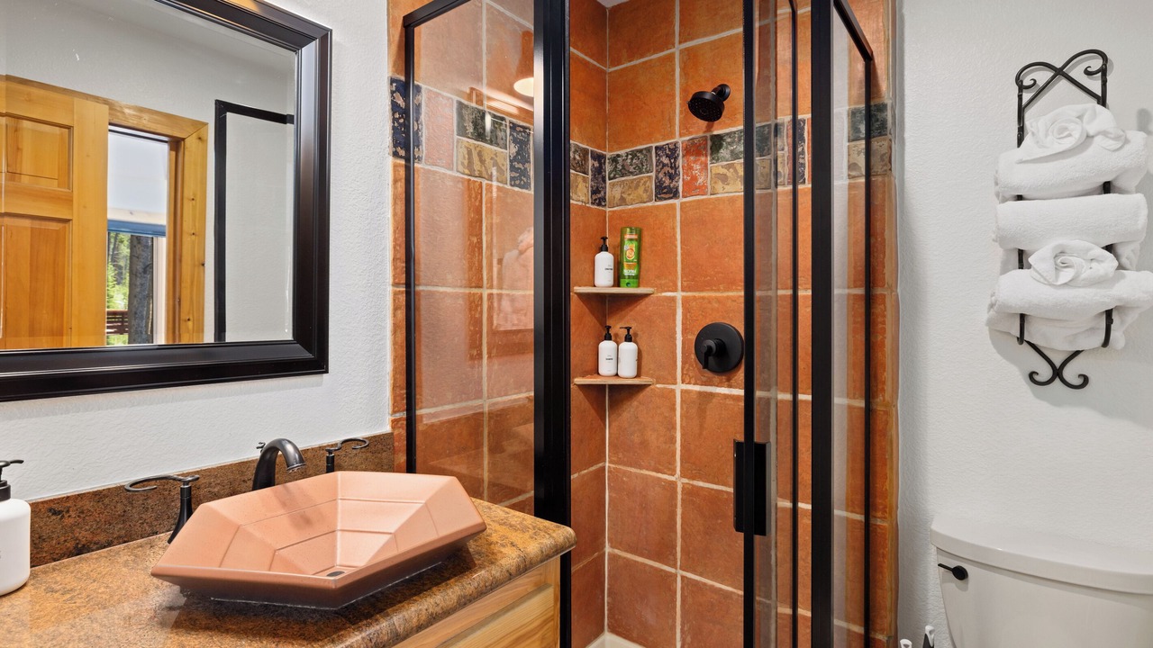 Photo of Bathroom in Warrior's Mark West