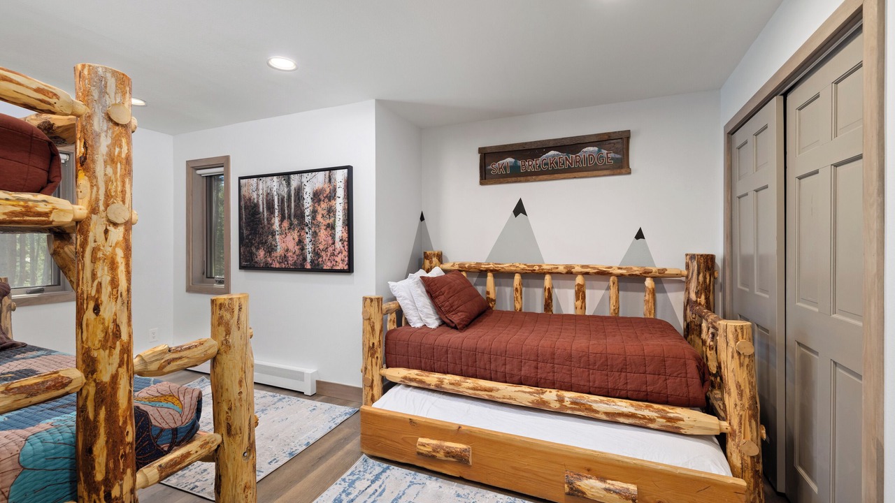 Photo of Bedroom in Warrior's Mark West