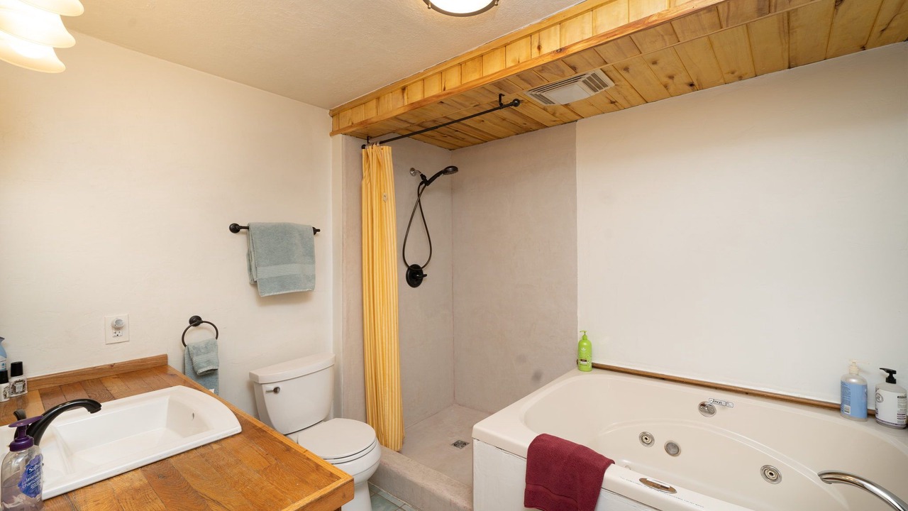 Photo of Bathroom in Silverton