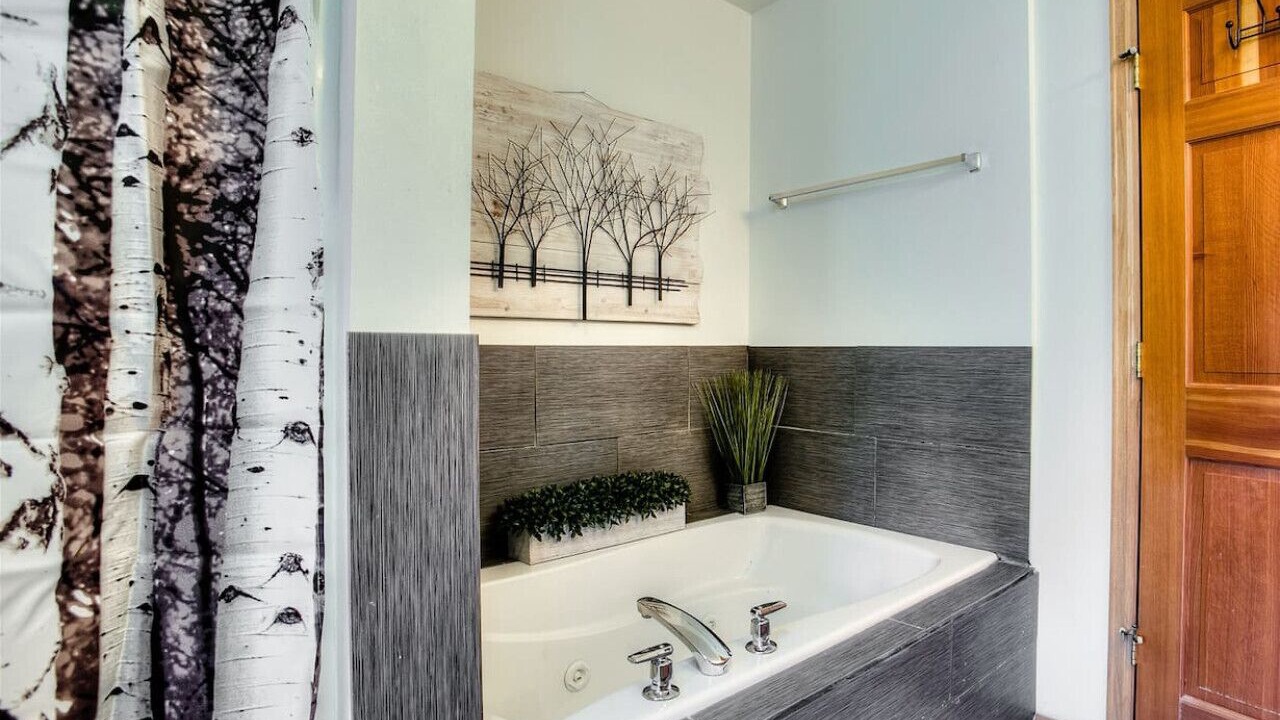Photo of Bathroom in Carriage Hills