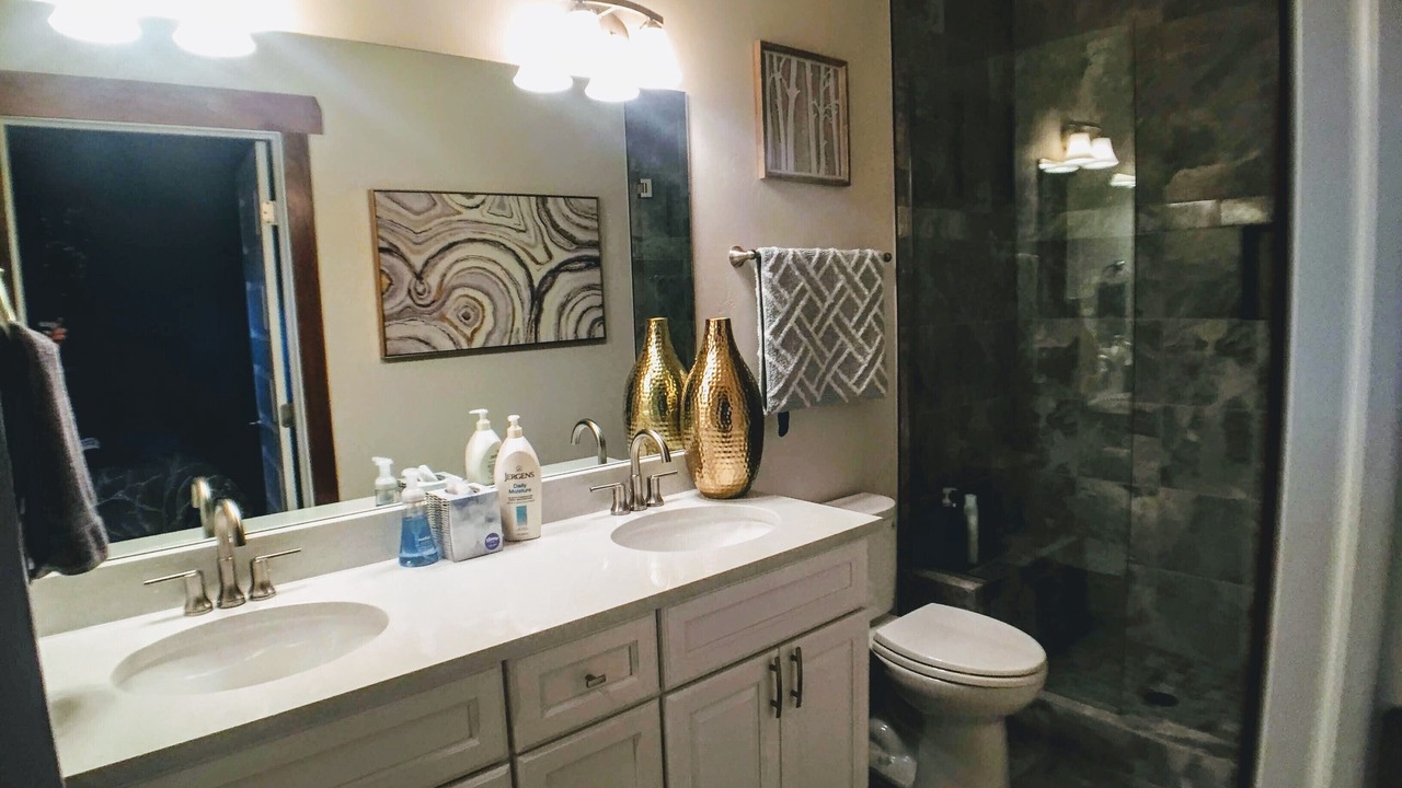 Photo of Bathroom in Salida