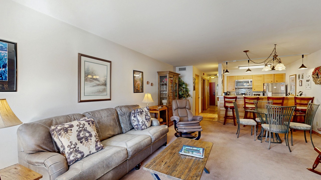 Photo of Livingroom in Mountain House