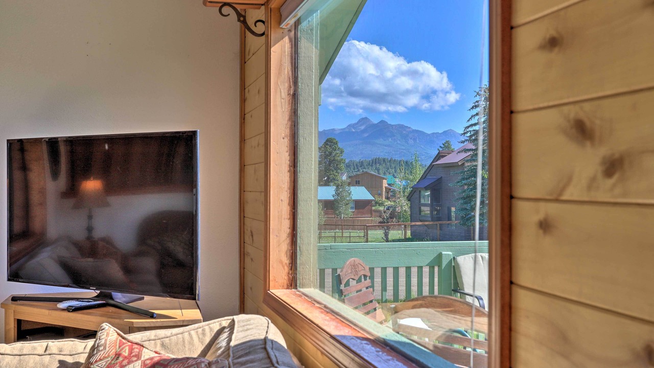 Photo of Livingroom in Lake Hatcher Park