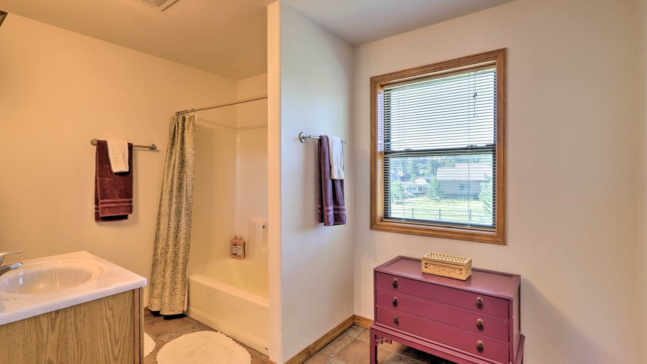 Photo of Bathroom in Lake Hatcher Park