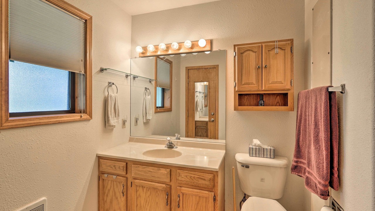 Photo of Bathroom in Lake Hatcher Park