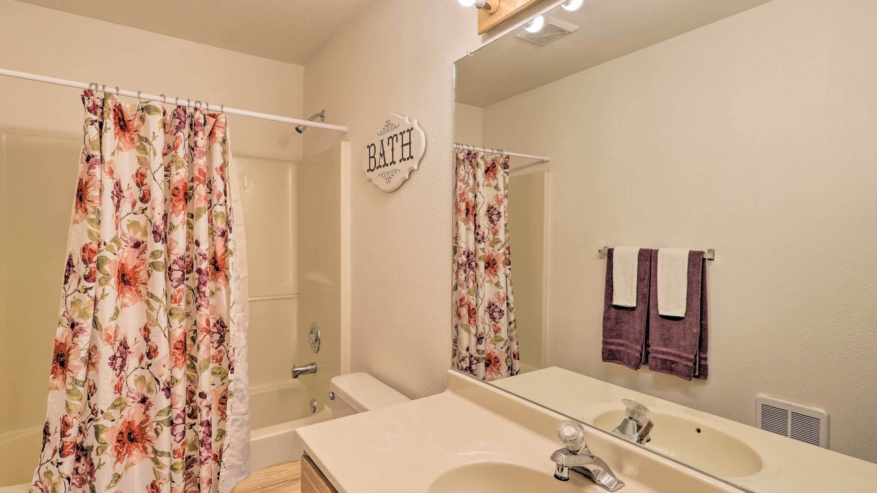 Photo of Bathroom in Lake Hatcher Park