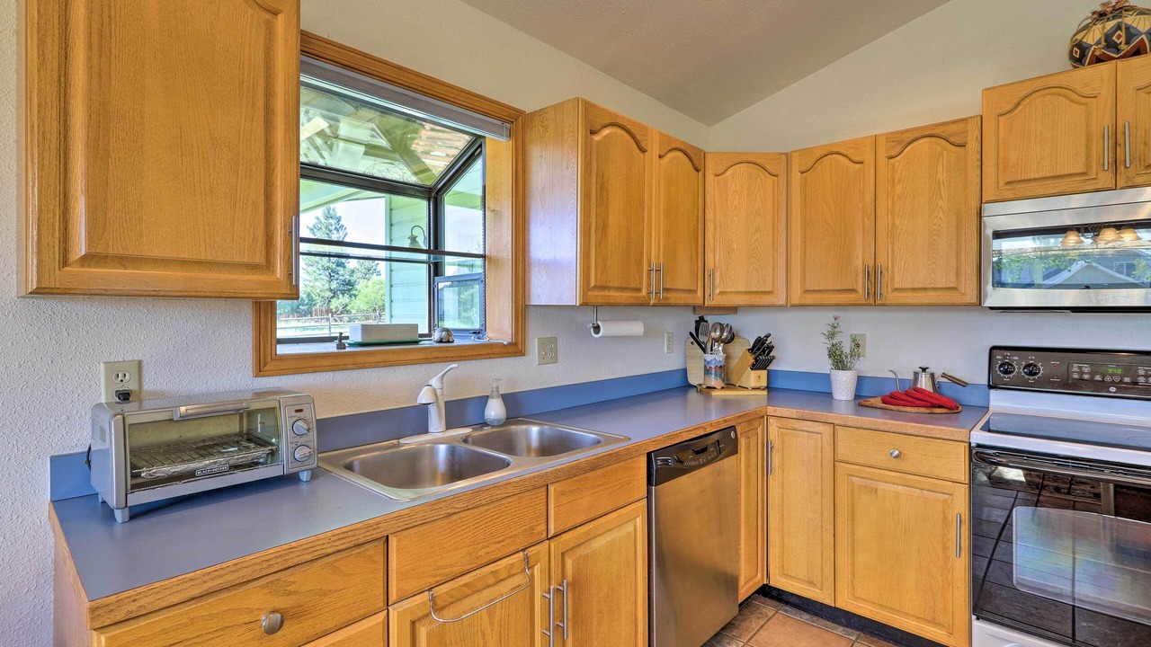 Photo of Kitchen in Lake Hatcher Park