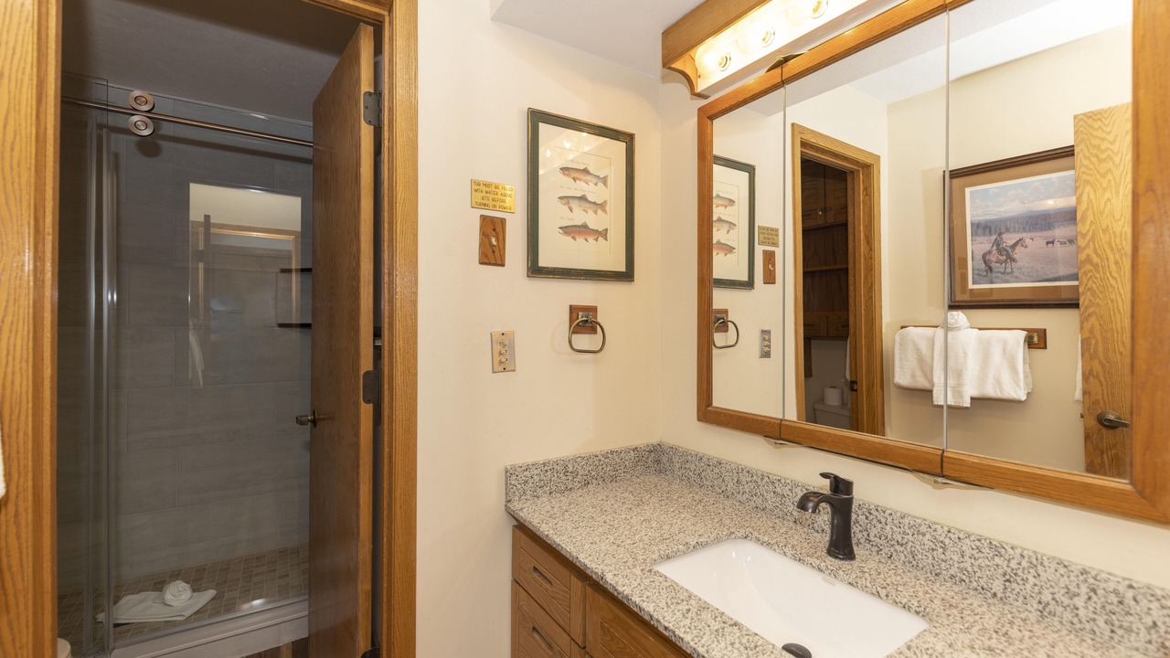 Photo of Bathroom in Mountain House