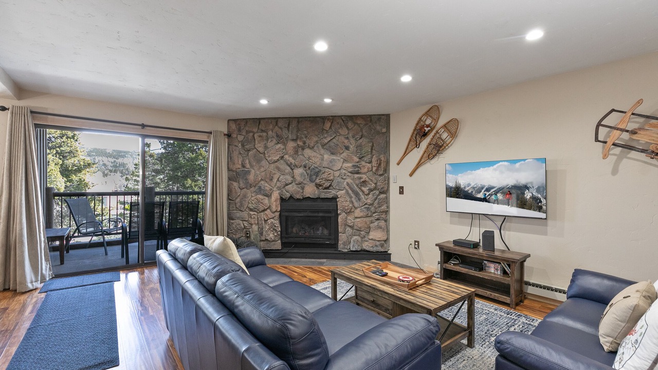 Photo of Livingroom in Four O'Clock