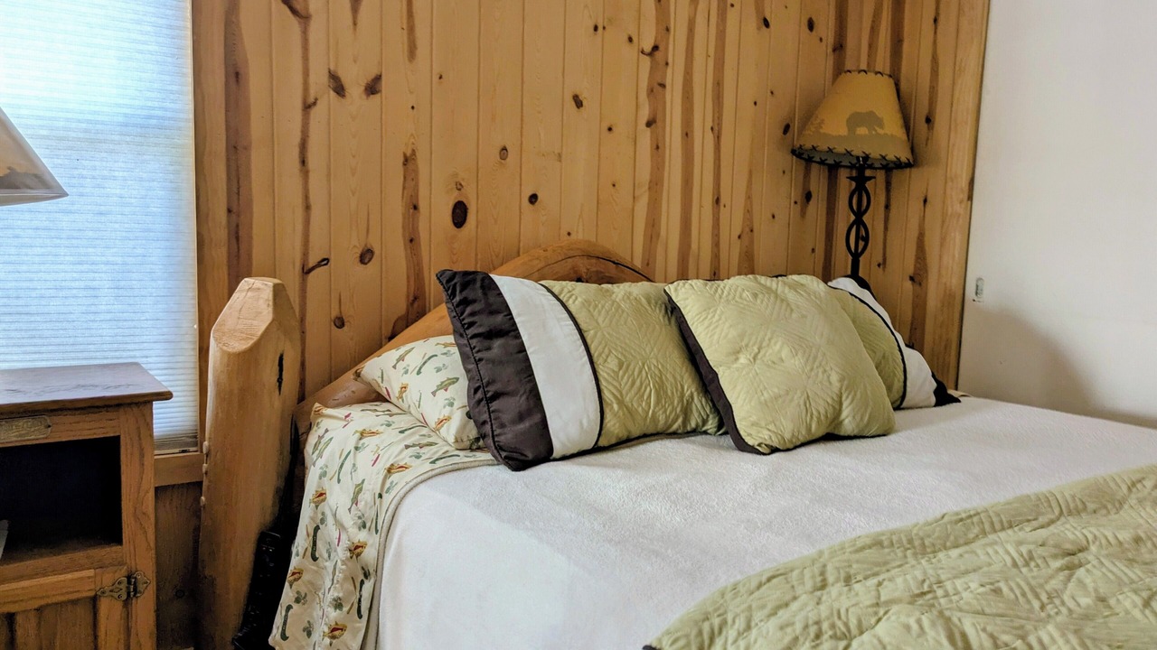 Photo of Bedroom in Idaho Springs