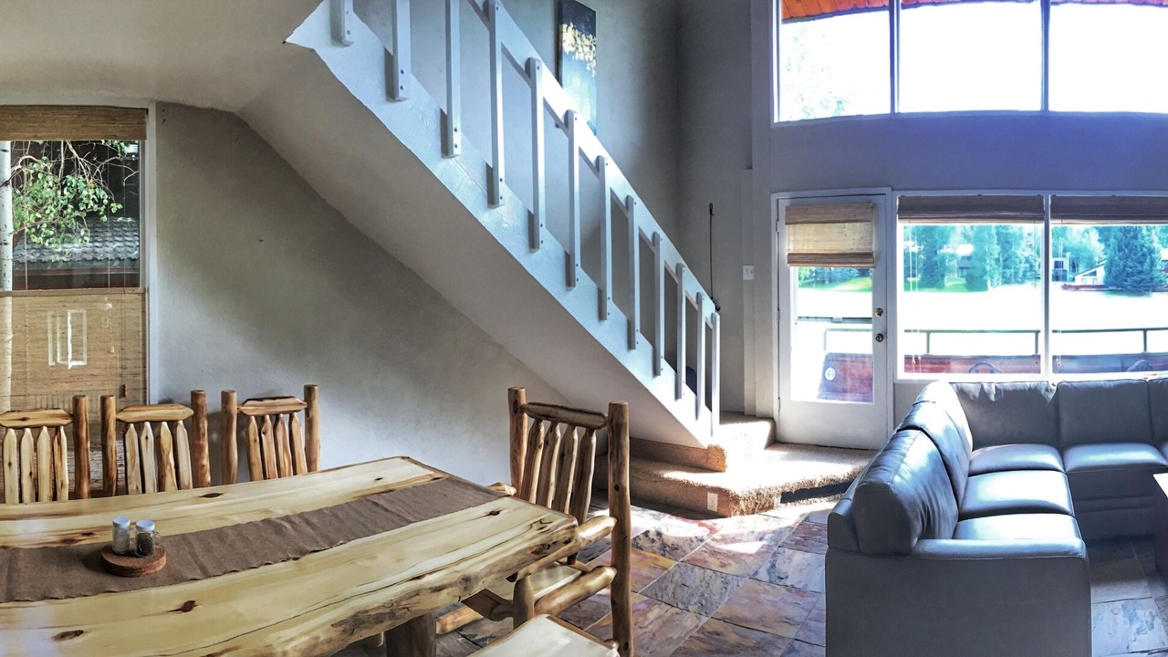 Photo of Livingroom in Eagle-Vail