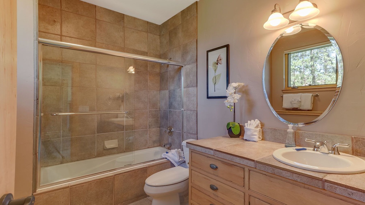 Photo of Bathroom in The Highlands