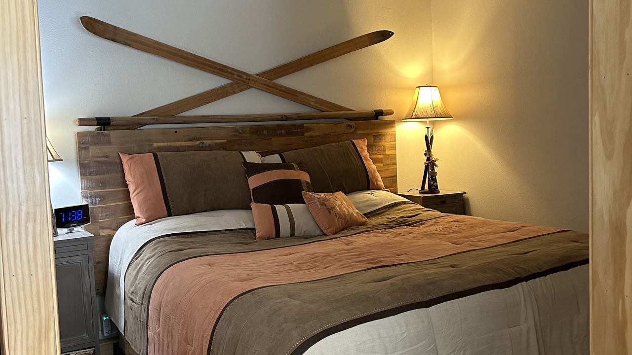 Photo of Bedroom in Mountain House