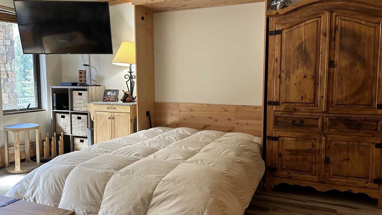 Photo of Bedroom in Mountain House