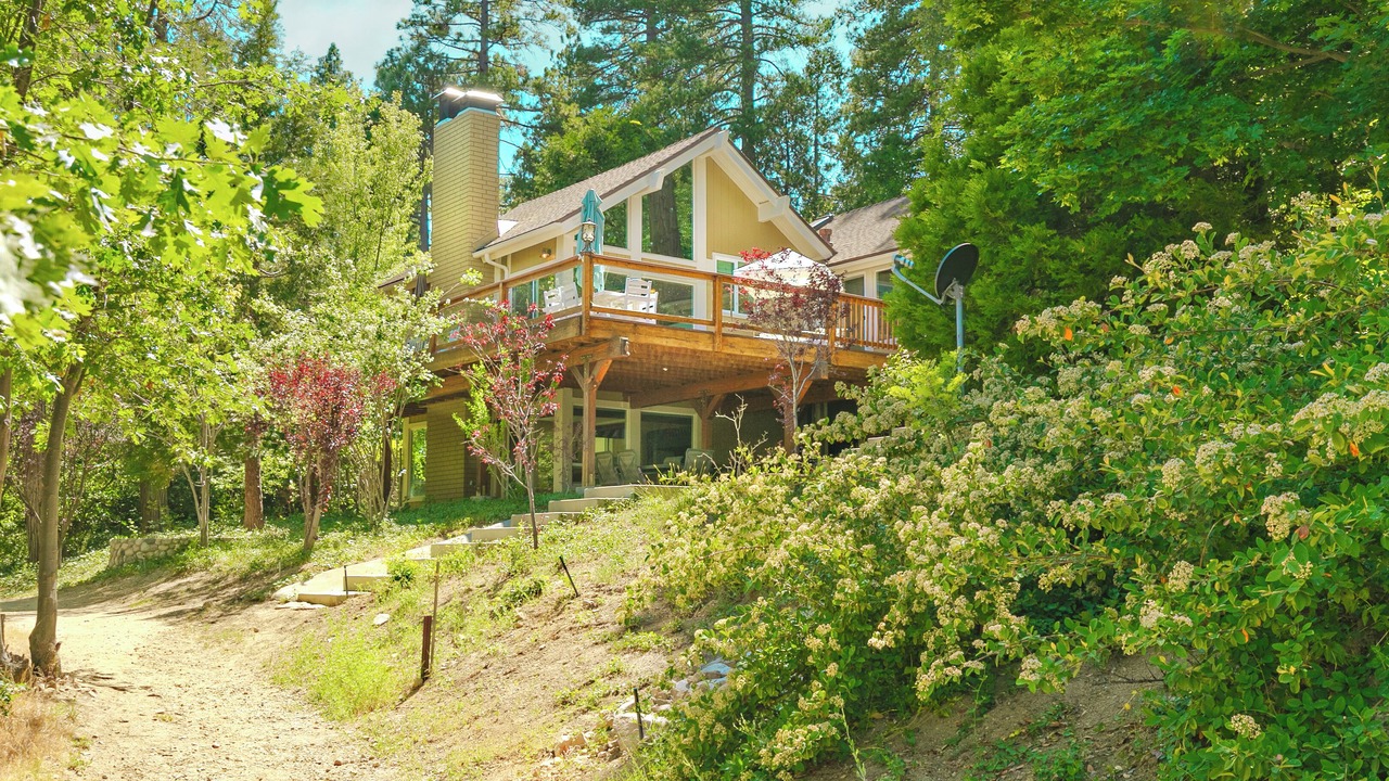 Photo of Outdoor in Lake Arrowhead