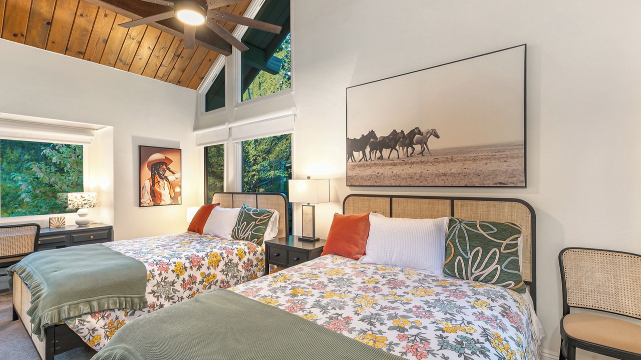 Photo of Bedroom in Lake Arrowhead