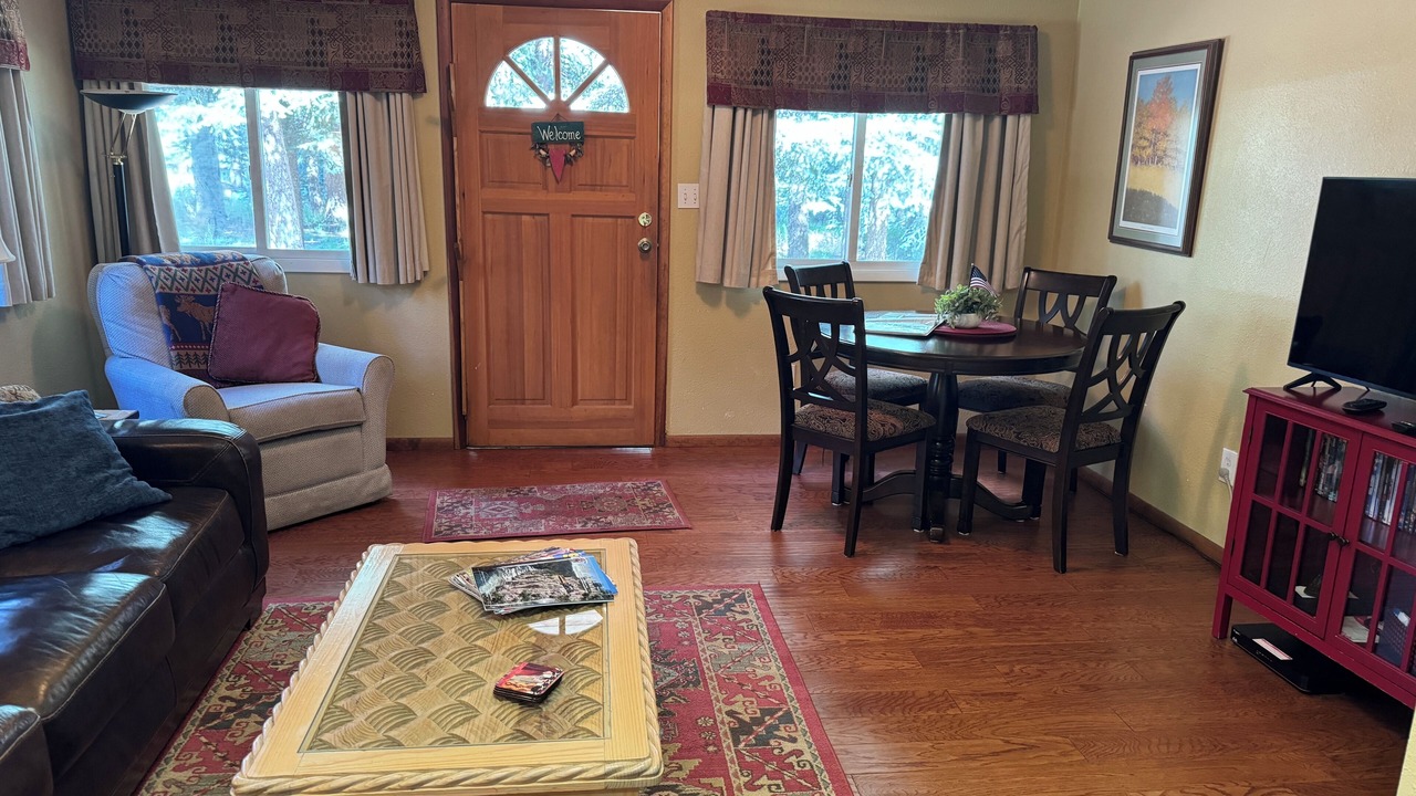 Photo of Livingroom in Bayfield