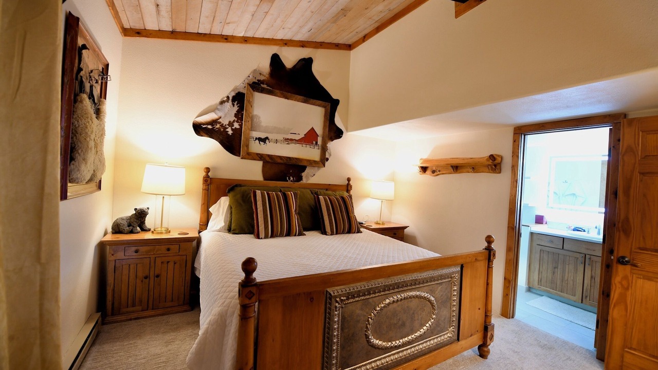 Photo of Bedroom in Snowmass Village