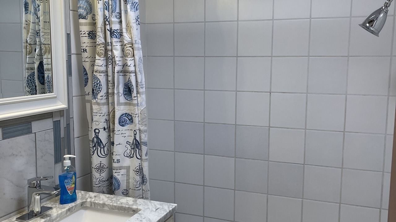 Photo of Bathroom in Vermilion
