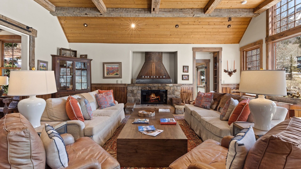 Photo of Livingroom in Telluride