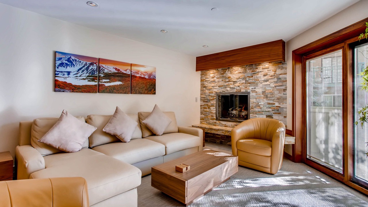 Photo of Livingroom in Vail