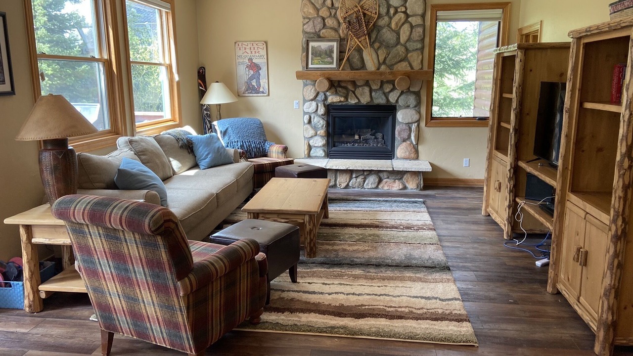 Photo of Livingroom in Blue River