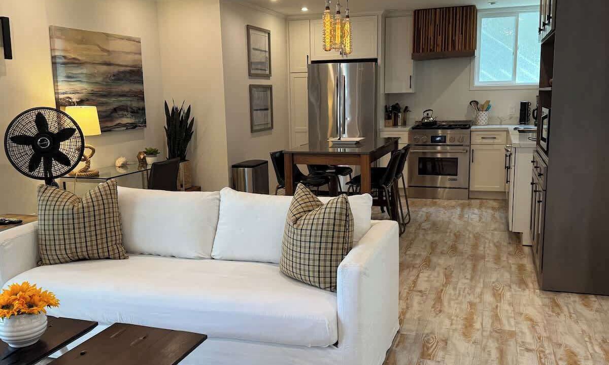 Photo of Bedroom in Balboa Peninsula
