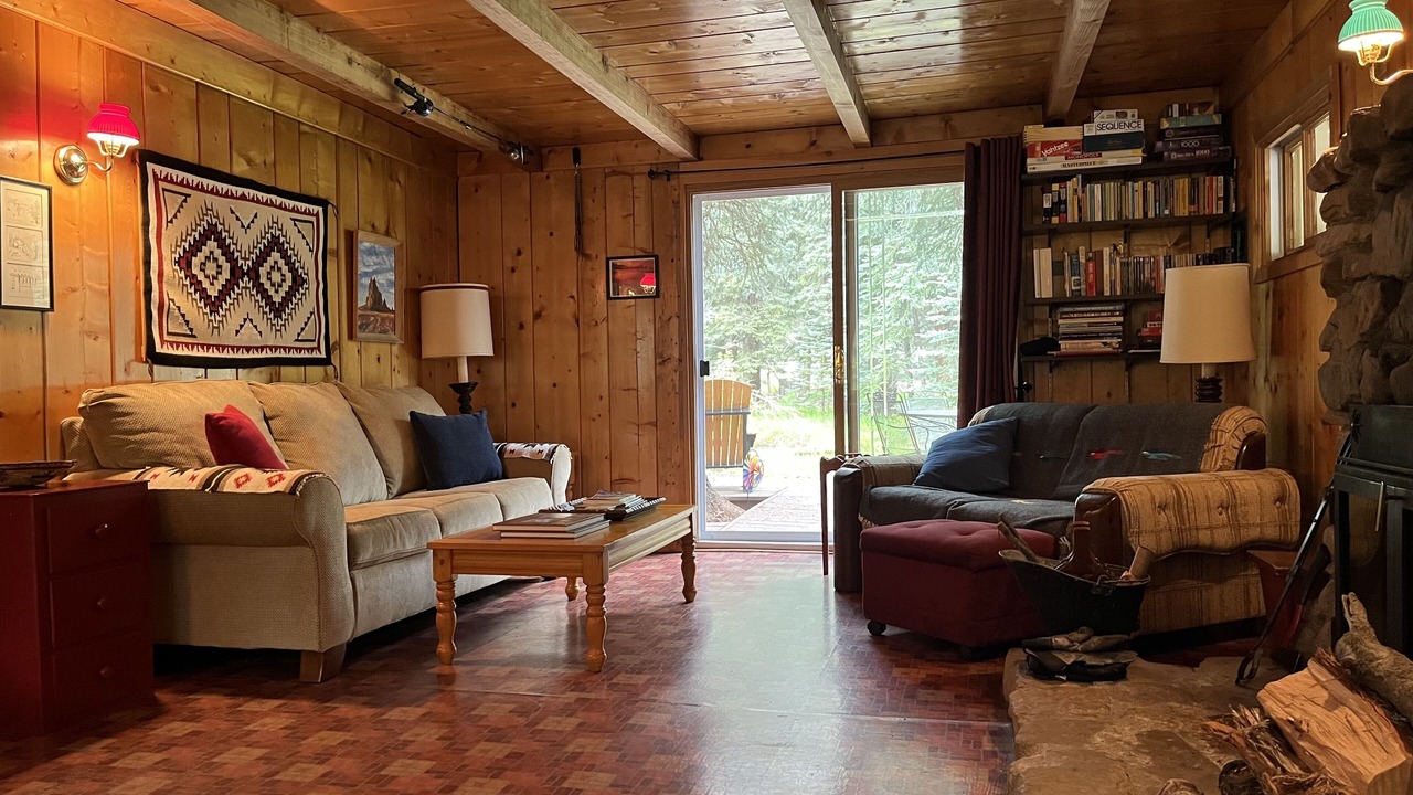 Photo of Livingroom in Bayfield