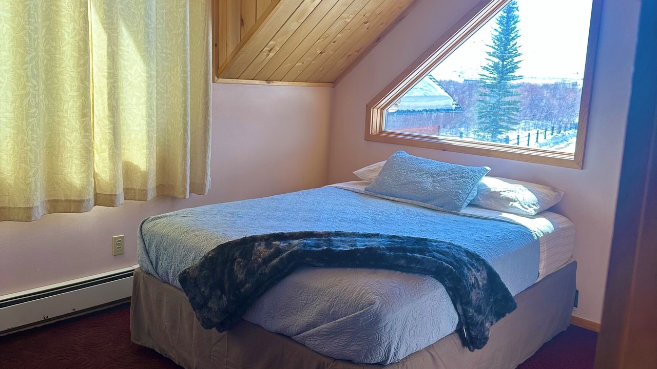 Photo of Bedroom in Gunnison