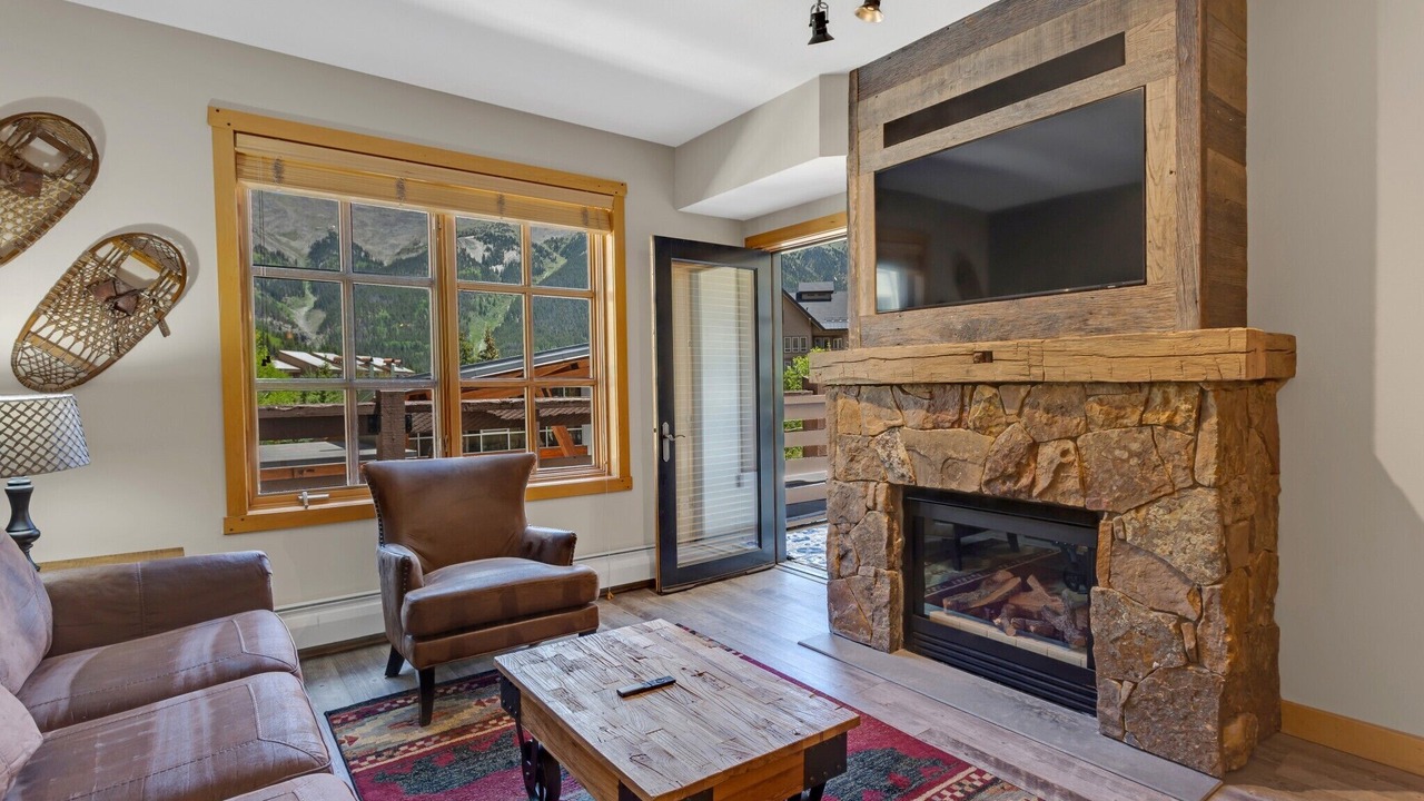 Photo of Livingroom in Copper Mountain Village