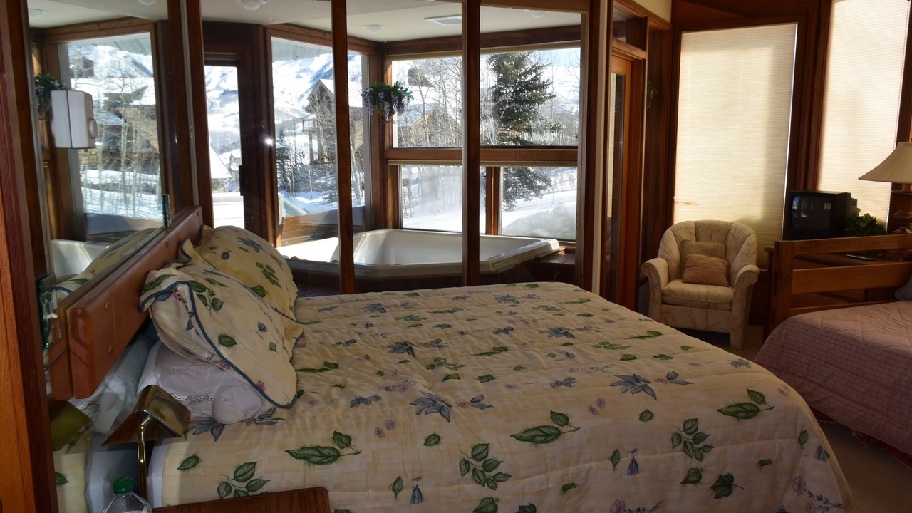 Photo of Bedroom in Mount Crested Butte