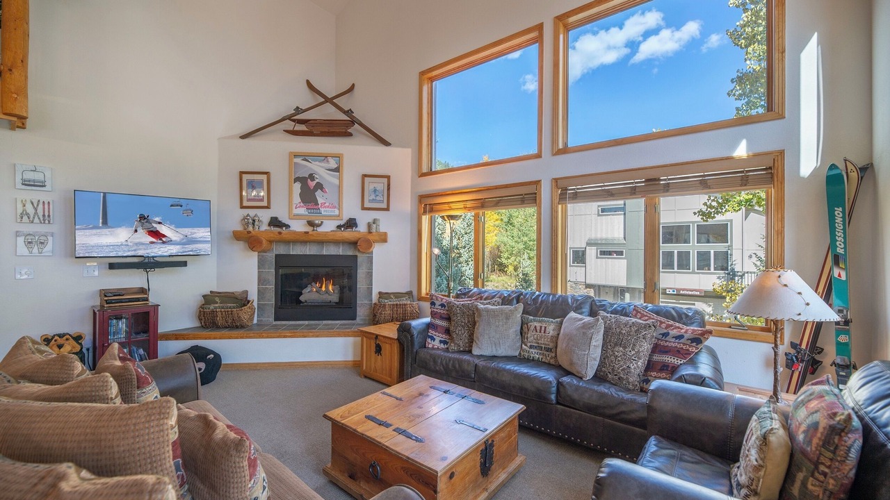 Photo of Livingroom in Keystone