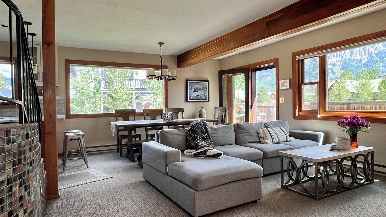 Photo of Livingroom in Crested Butte
