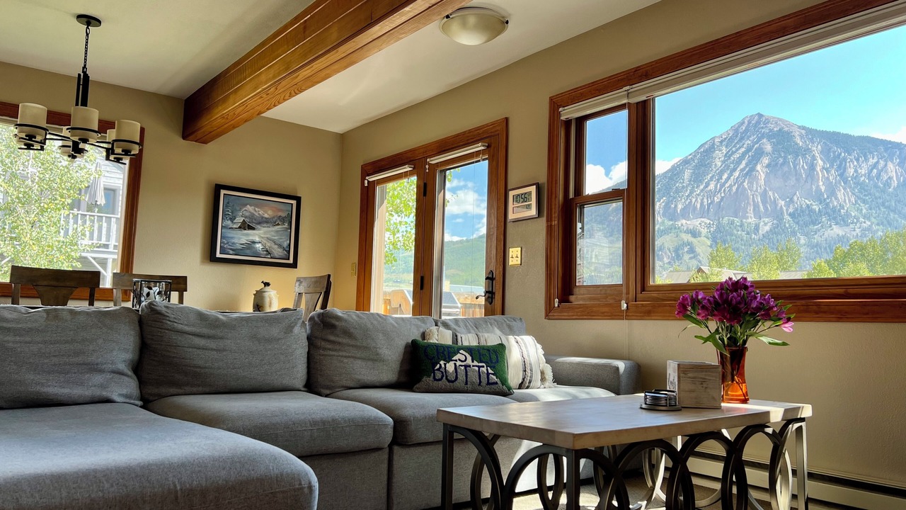 Photo of Livingroom in Crested Butte