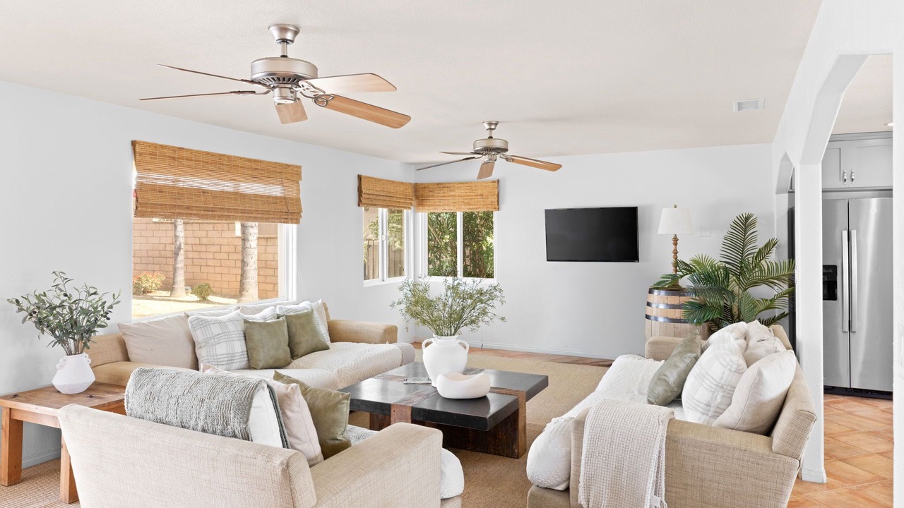 Photo of Livingroom in Canyon Lake