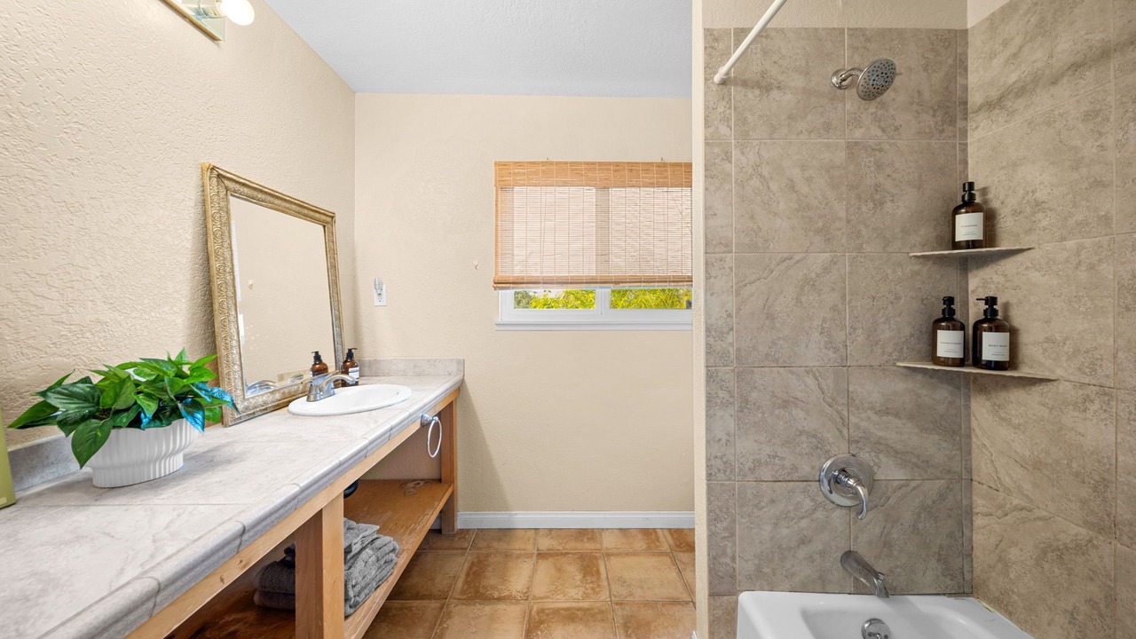 Photo of Bathroom in Canyon Lake