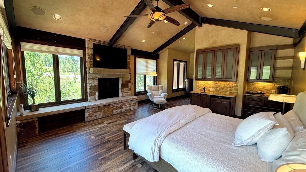 Photo of Bedroom in Copper Mountain
