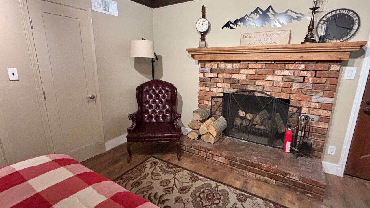 Photo of Bedroom in Lake Arrowhead