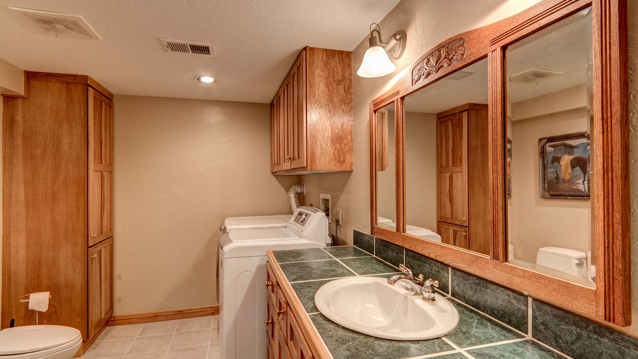 Photo of Bathroom in Alma