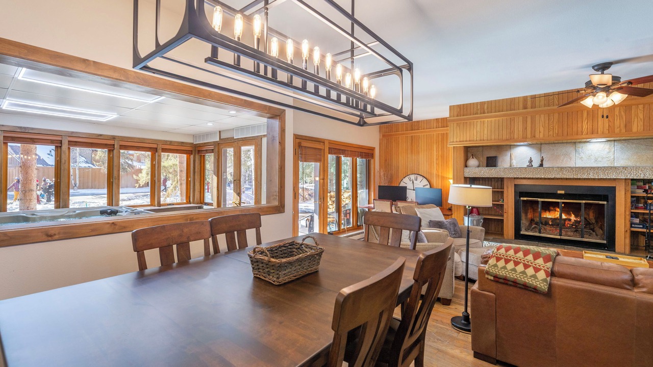 Photo of Livingroom in Mountain House