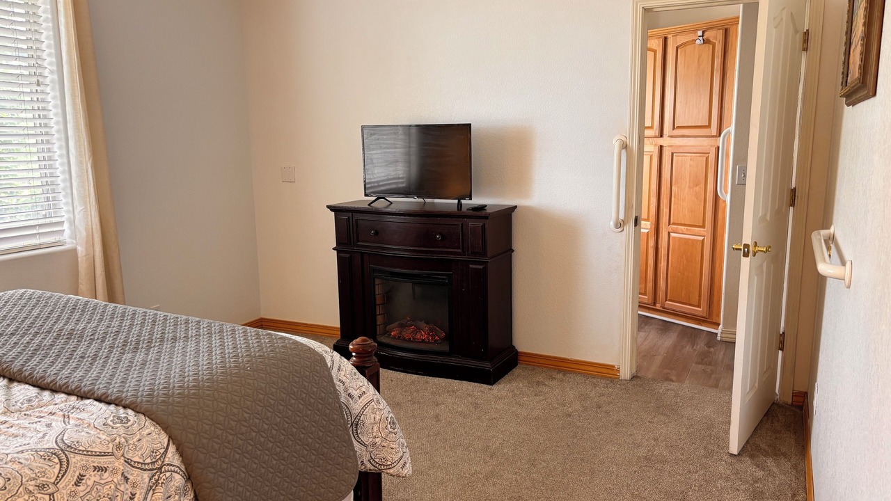 Photo of Bedroom in Kingman
