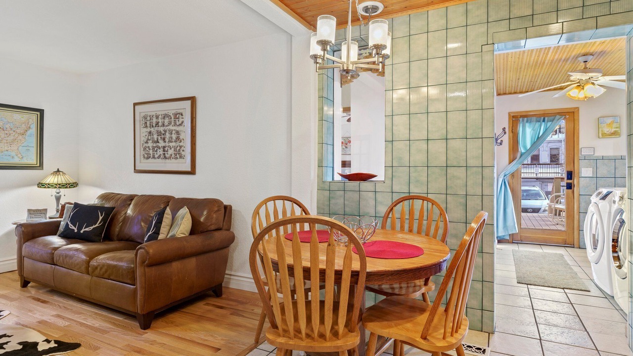 Photo of Livingroom in Idaho Springs