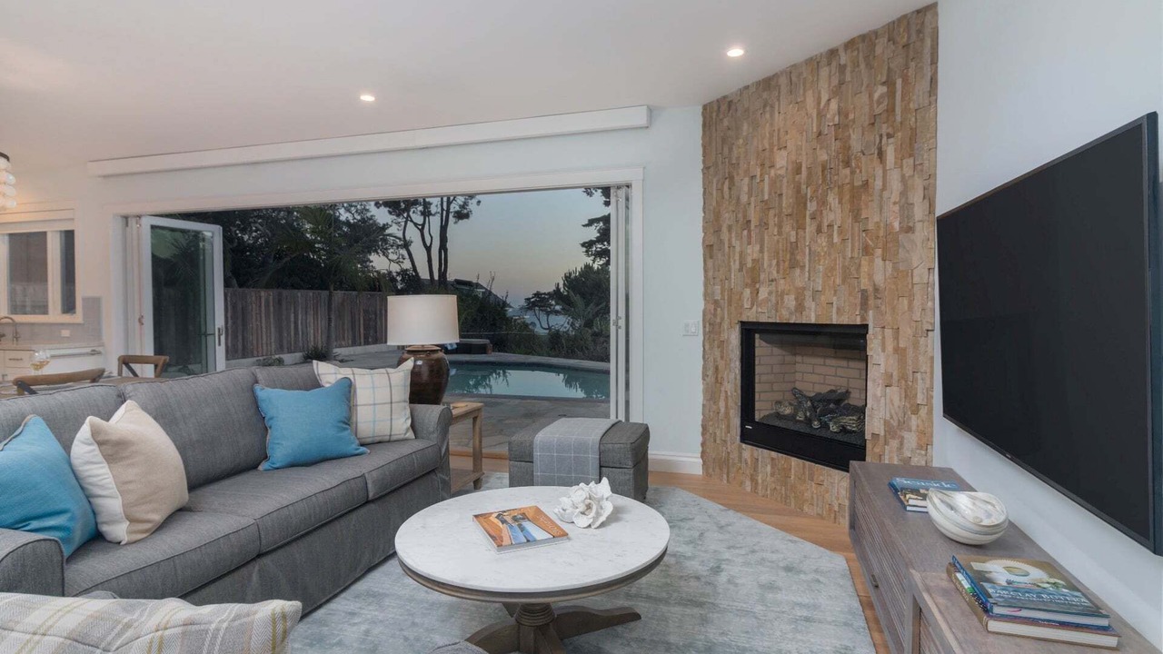Photo of Livingroom in West Mesa
